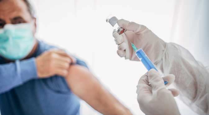 Allemagne : Un homme se fait vacciner 90 fois contre le Covid-19, pour vendre de faux passes sanitaires !