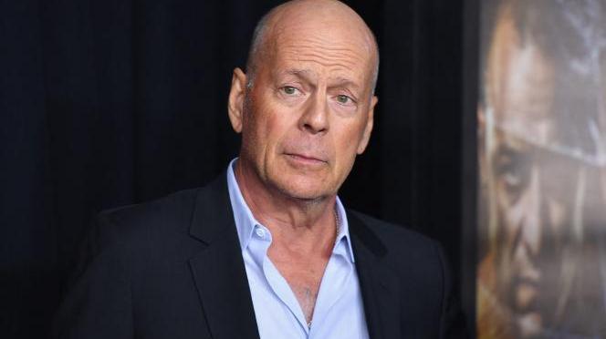 Voici comment Bruce Willis camouflait sa maladie lors des tournages.