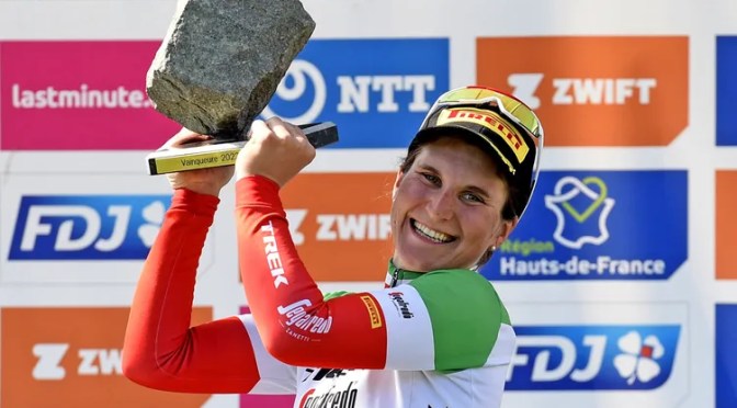 Paris-Roubaix  Femmes : Victoire en solitaire de la championne d&rsquo;Italie Elisa Longo Borghini!