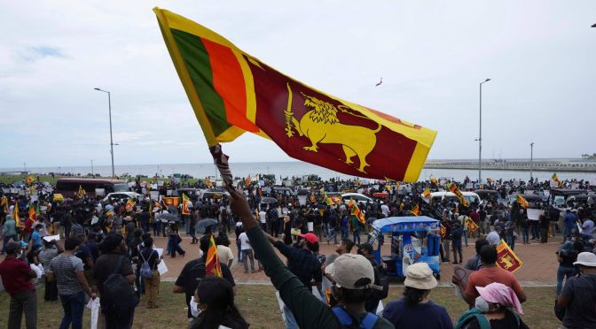Sri Lanka : La population en colère manifeste massivement à Colombo contre le président Gotabaya Rajapaksa !