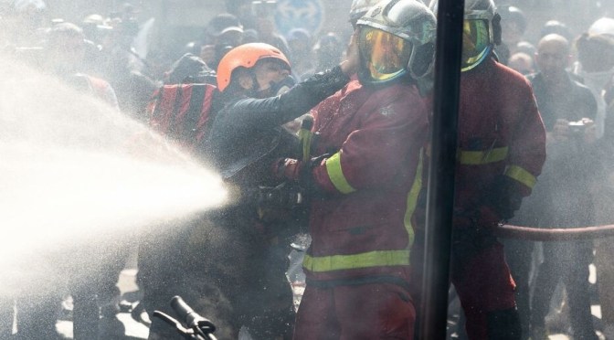 Manifestation du 1er mai: le procès de Hager A., la «street médic» qui a frappé un pompier de Paris, reporté.