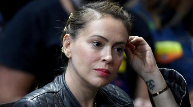 L&rsquo;actrice Alyssa Milano, victime d&rsquo;un grave accident de voiture donne des nouvelles.