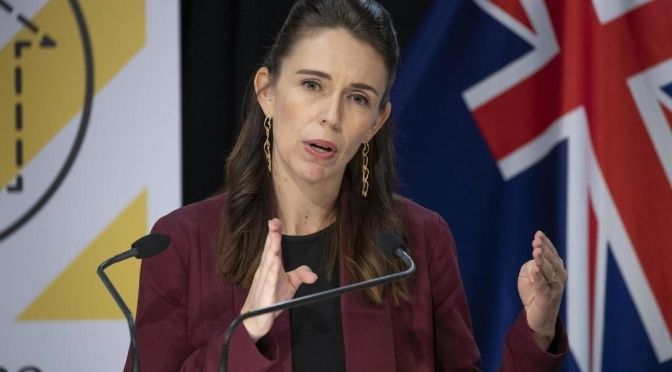 Coronavirus – Nouvelle Zélande : la Première ministre néo-zélandaise renonce à 20% de son salaire.