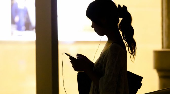 Les deux applications que vous nous conseillons, permettant de lutter contre le harcèlement de rue, dans le monde entier.