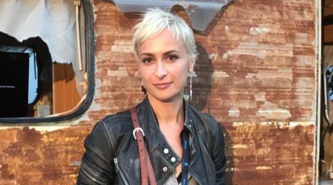 Affaire Halyna Hutchins tuée par Alec Baldwin : le tournage du film &laquo;&nbsp;Rust&nbsp;&raquo; ne reprendra pas.