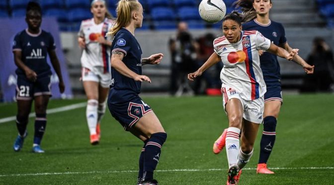 Football -Championnat de France D1 Arkema : Paris accroche Lyon et file vers le titre.