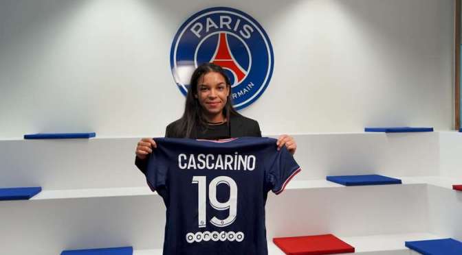 Mercato Football : L&rsquo;ex-defenseure des Girondines de Bordeaux, Estelle Cascarino, s&rsquo;engage avec le Paris Saint-Germain.