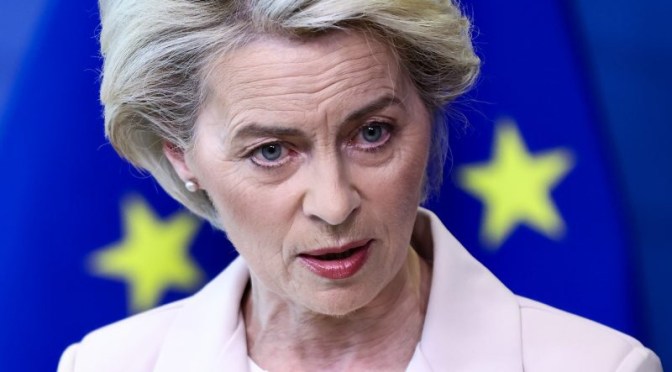 Parlement européen : Ursula von Der Leyen menacée d&rsquo;une motion de censure!