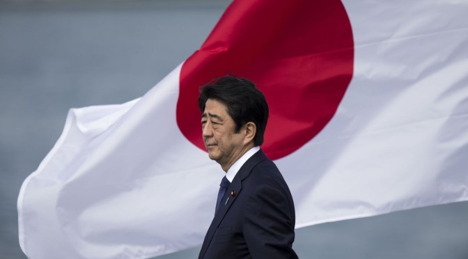 Shinzo Abe, l’ancien 1er ministre japonais, est mort après avoir été touché par balle!