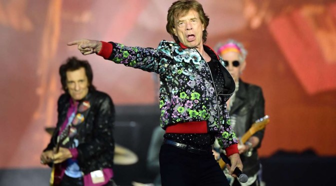 En plein concert, le rockeur Mick Jagger tacle Anne Hidalgo.