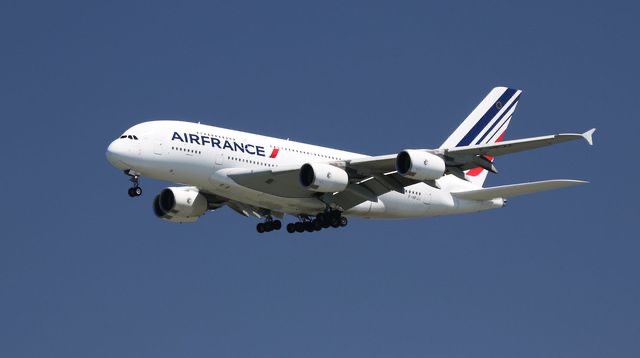 Air France : bagarre entre deux pilotes en plein vol!