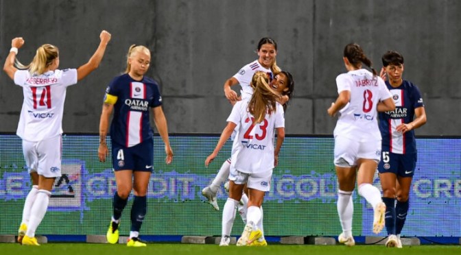 Football féminin : L’olympique lyonnais s’impose face au PSG et remporte le trophée des championnes !