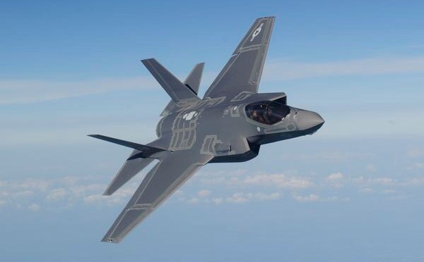 Le Pentagone suspend les livraisons d’avions F-35 à cause de la présence de composants chinois