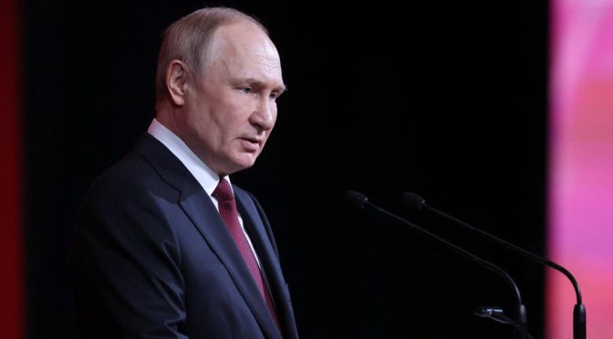 Vladimir Putin ne se rendra pas au sommet du G20 à Bali, Zelensky invité