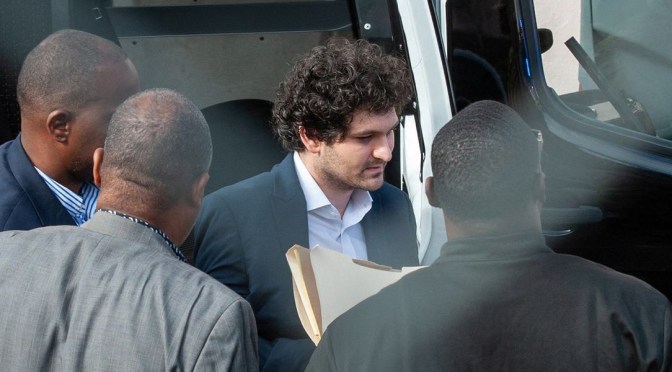 Sam Bankman-Fried est libéré contre une caution de 250 millions de dollars