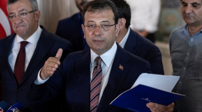 Turquie : Ekrem Imamoglu, le maire d’Istanbul, évincé par la justice avant les élections!