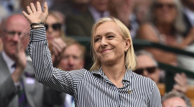 L’ancienne championne de tennis, Martina Navratilova, annonce être atteinte d’un double cancer!
