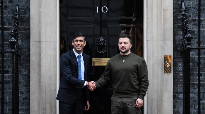 Guerre Russie-Ukraine : L’avion de Volodymyr Zelensky a atterri à Londres