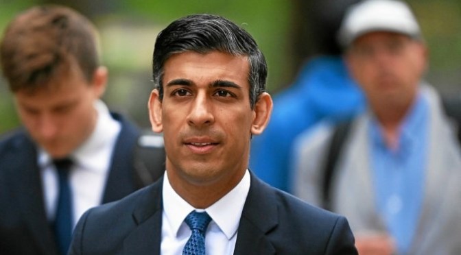 Grande-Bretagne : En interne, le premier ministre britannique tente de restaurer des liens avec l’union Européenne