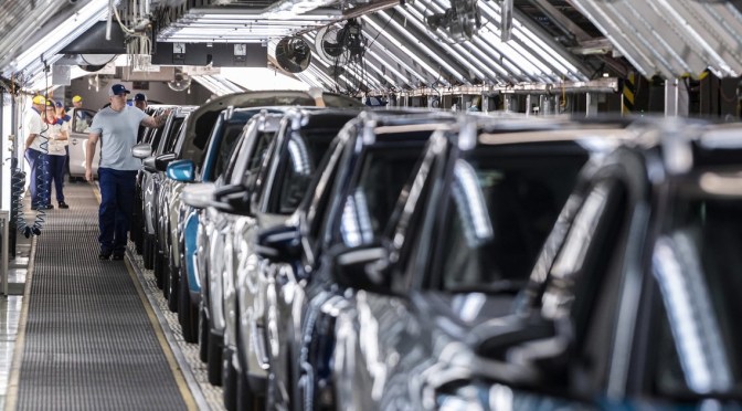 Le Parlement européen vote la fin des voitures thermiques en 2035!