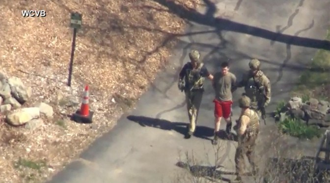 États-Unis d’Amérique : un informaticien de 21 ans arrêté après la fuite des documents secrets du Pentagone