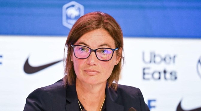 Football : Corinne Diacre réclame 6 millions d&rsquo;euros à la FFF, demandant l&rsquo;égalité salariale avec Didier Deschamps!