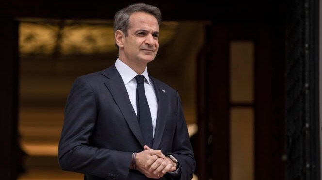 Législatives grecques : après sa victoire, Mitsotakis appelle à de nouvelles élections