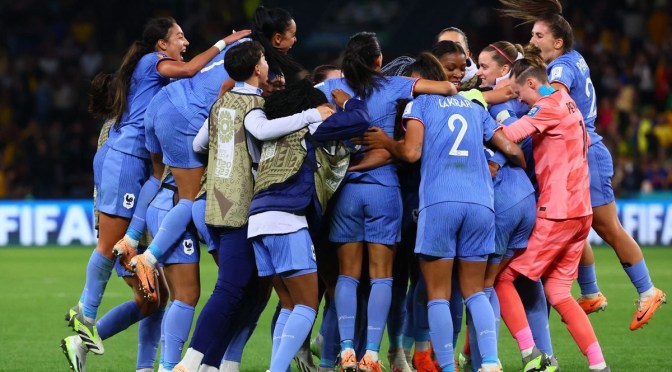 Coupe du monde football 2023 (F) : L’équipe de France s’impose face au Brésil et prend la tête du groupe F!