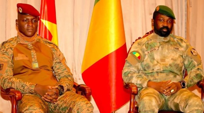 Coup d’État au Niger : une intervention militaire serait “une déclaration de guerre” au Burkina Faso et au Mali !