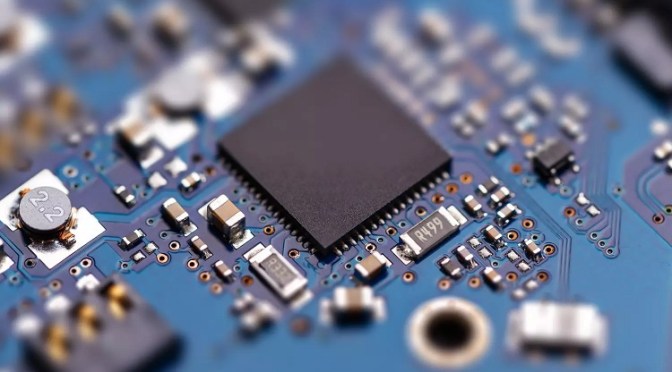 Semi-conducteurs : la Chine restreint l’exportation de deux métaux indispensables