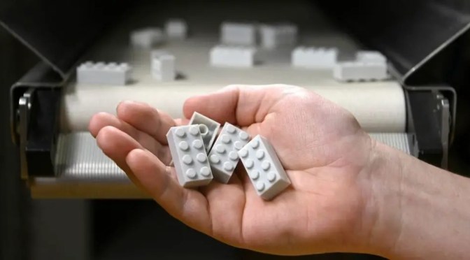 &laquo;&nbsp;Lego&nbsp;&raquo; abandonne les prototypes de blocs fabriqués à partir de bouteilles en plastique recyclées