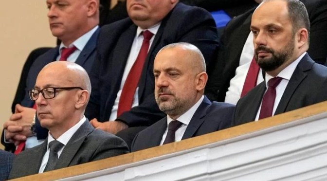 La Serbie libère un dirigeant serbe du Kosovo soupçonné d&rsquo;avoir participé à une embuscade contre des policiers du Kosovo