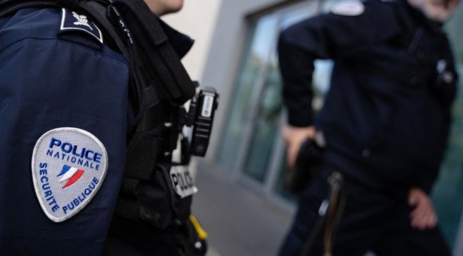 France : Pourquoi l&rsquo;individu radicalisé, appréhendé avec un couteau à Limay, vendredi, ne fera face qu&rsquo;à des accusations de &laquo;&nbsp;port d&rsquo;arme&nbsp;&raquo; et non à d&rsquo;autres chefs d&rsquo;accusation ?