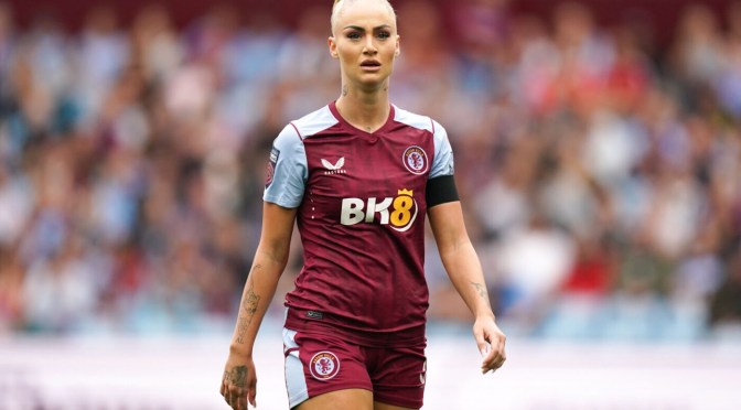 Football : un footballeur de renom aurait proposé 100 000 € à  la footballeuse Alisha Lehmann en échange de relations sexuelles