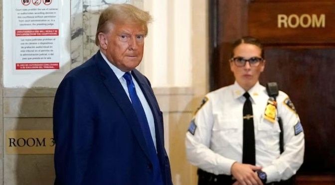 Donald Trump condamné à une nouvelle amende pour des commentaires &laquo;&nbsp;offensants&nbsp;&raquo; à son procès civil