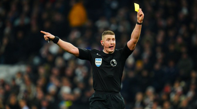 Football : Les exclusions temporaires dans le foot pro, recommandées par l&rsquo;IFAB, seront misent à l’essai