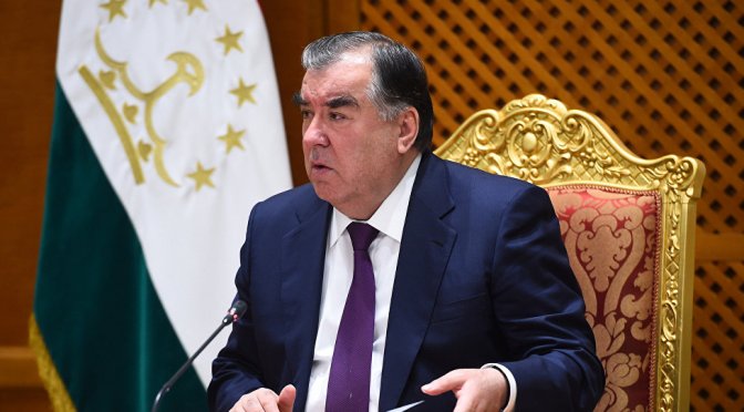 Tadjikistan : Face au changement climatique le président appelle chaque famille à avoir « deux ans de réserve alimentaire » chez elle