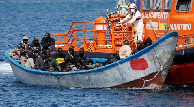 L’UE va débloquer une enveloppe de 200 millions d’euros pour aider la Mauritanie à bloquer les canots d&rsquo;immigrants