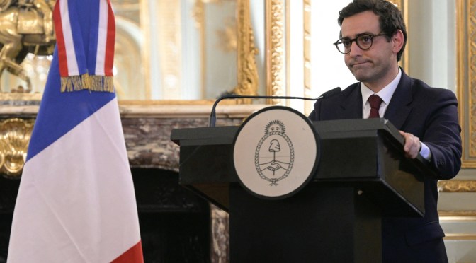 La France accuse officiellement la Russie de la mort de Navalny et convoque l’ambassadeur russe -preuve de la volonté d&rsquo;entrer en guerre contre la Russie