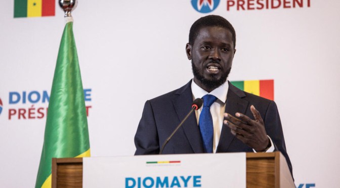 Sénégal : élu président dès le premier tour, Diomaye Faye rassure les partenaires étrangers