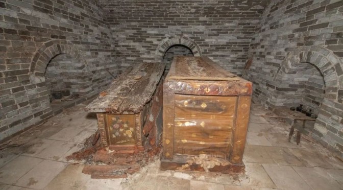 Archéologie : Un tombeau intact, vieux de 400 ans, de la dynastie Ming découvert dans la province chinoise du Shanxi