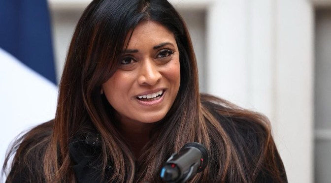 France : Après de nombreux couacs, trois membres du cabinet de la porte-parole du gouvernement, Prisca Thevenot, ont démissionné