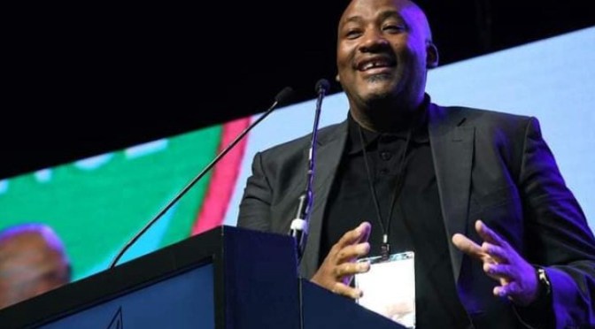 Élections en Afrique du Sud : le populiste Gayton McKenzie appelle au départ des immigrants illégaux