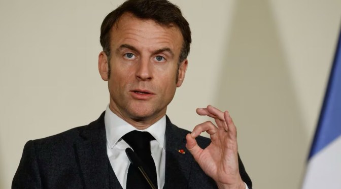 France –  Nouvelle-Calédonie : Macron déclare qu&rsquo;il ne précipitera pas les réformes électorales qui ont déclenché les émeutes