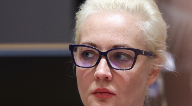 France : la veuve de Navalny, Ioulia, se joint à la procédure française contre le groupe &laquo;&nbsp;Yves Rocher&nbsp;&raquo;