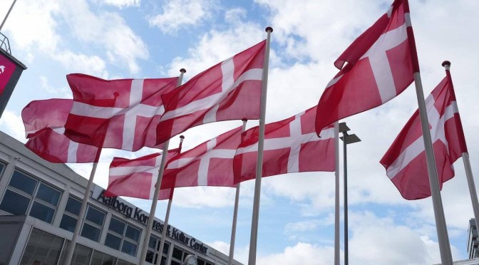 Le Danemark veut restreindre l’usage des drapeaux étrangers