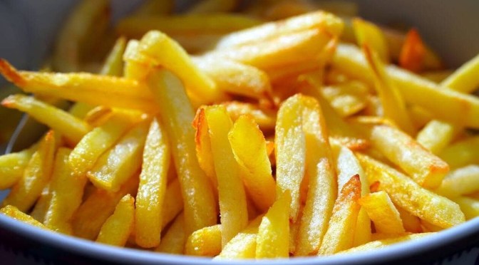 JO de Paris 2024 : Pourquoi la cantine du village olympique ne servira pas de frites