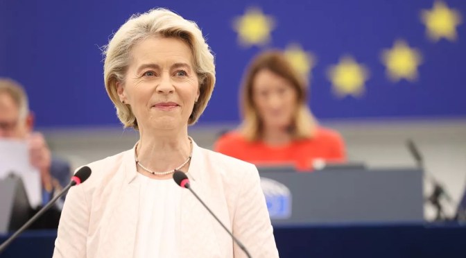 UE : Ursula von der Leyen réélue à la tête de la Commission européenne