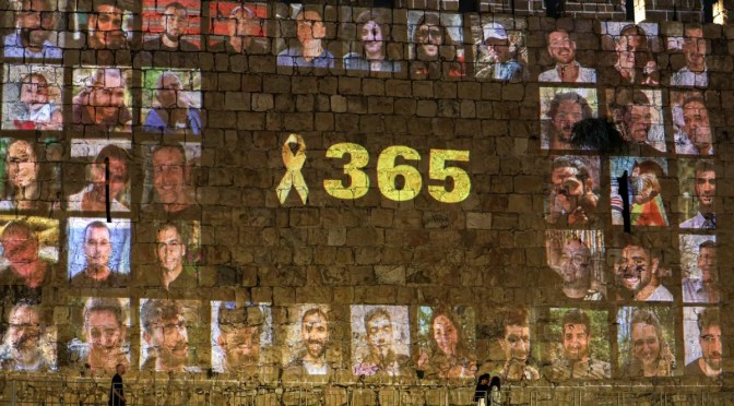 Guerre Israël-Hamas : quatre projectiles tirés depuis Gaza dès le début des cérémonies du 7 octobre