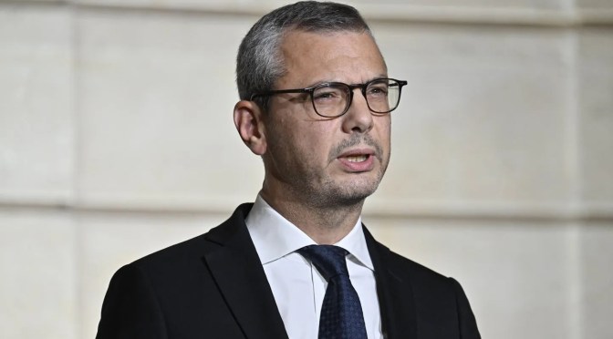Affaire Alexis Kohler : la cour d’appel de Paris confirme les poursuites contre le secrétaire général de l’Elysée